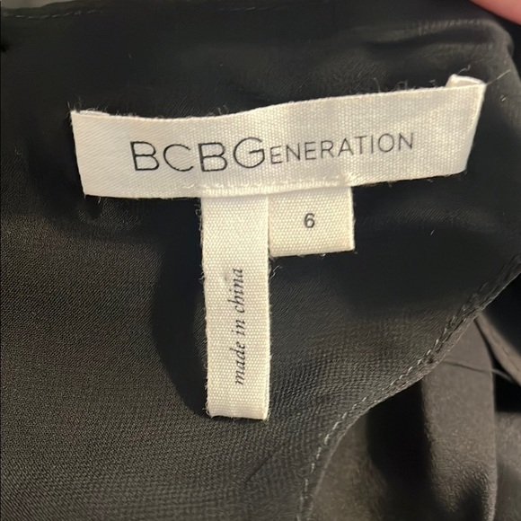 BCBGeneration Black One shoulder Ruffle Black Sz 6 - Picture 5 of 7